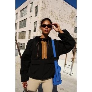 PRICE DROP! Free People In A Pillow Packable Puffer Pullover